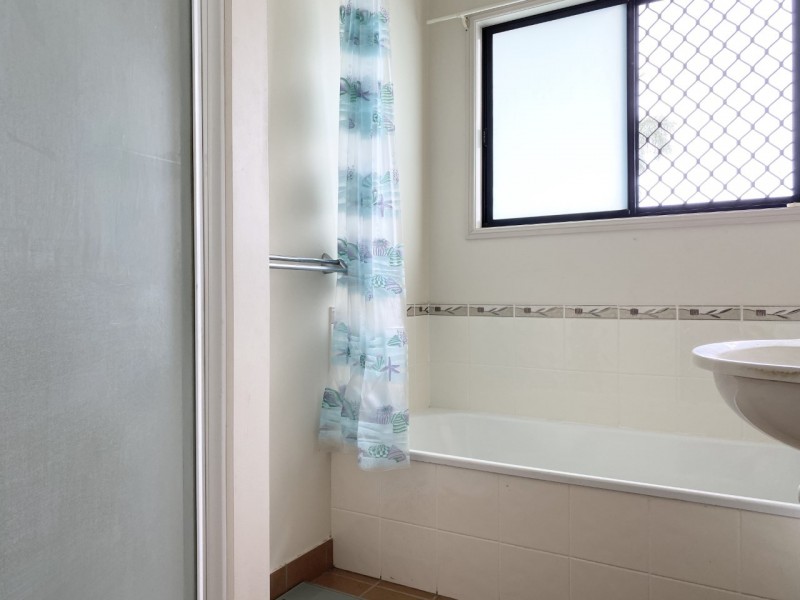 152 Mcintyre Street, Calen QLD 4798