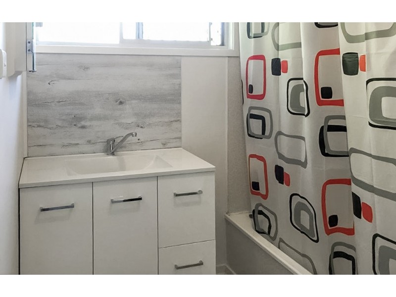 5 Adair Street, Dysart QLD 4745