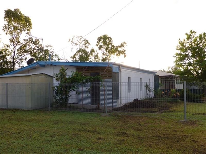 29 Shannon Crescent, Dysart QLD 4745