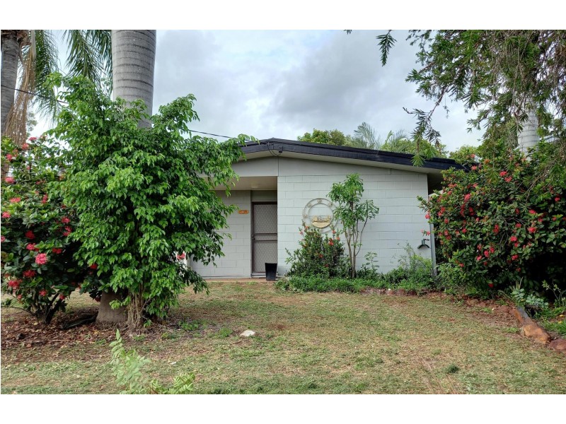 52 Archer Drive, Moranbah QLD 4744