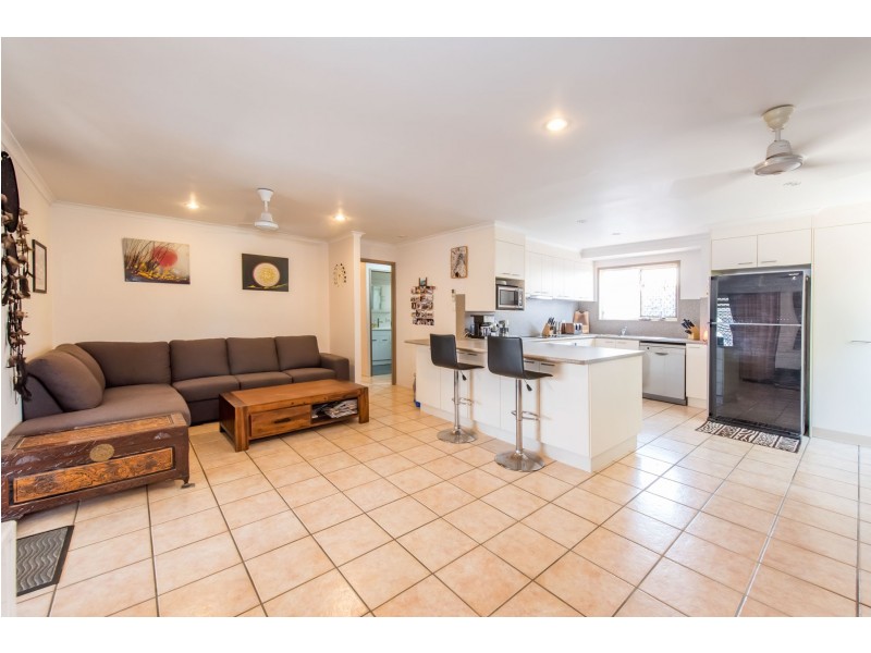 25 John Oxley Avenue, Rural View QLD 4740