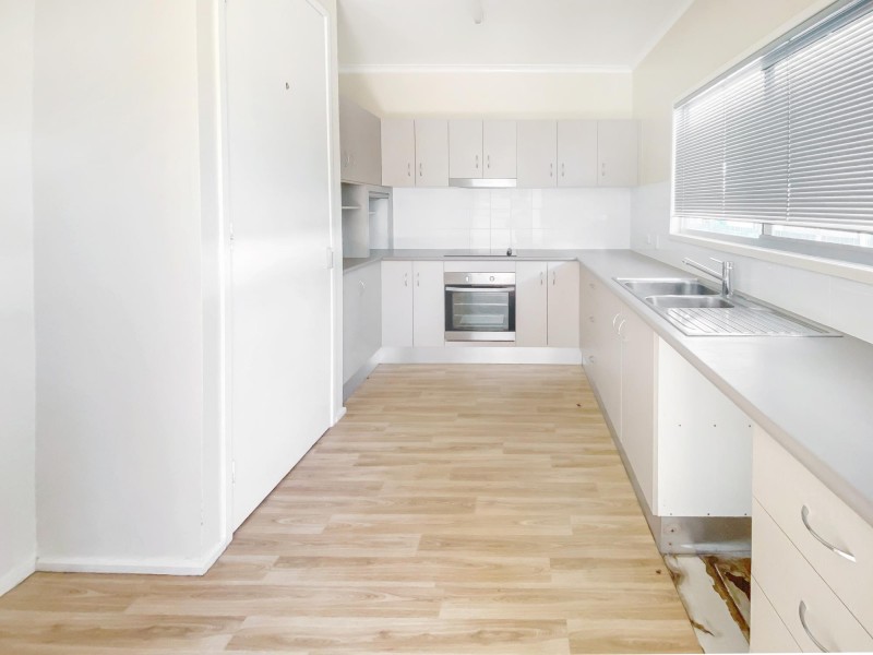 15 Cuthbert Street, Moranbah QLD 4744