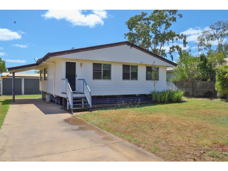 16 Watkins Street, Moranbah QLD 4744