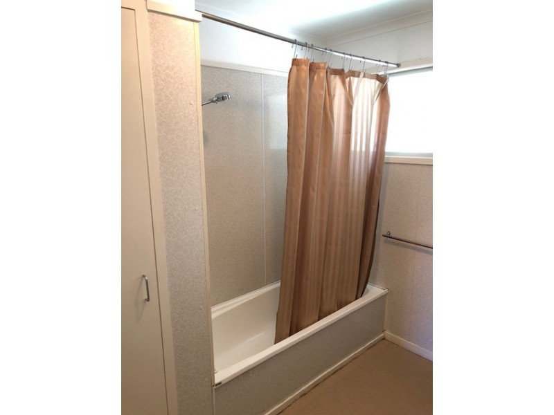 11 Yeates Street, Moranbah QLD 4744