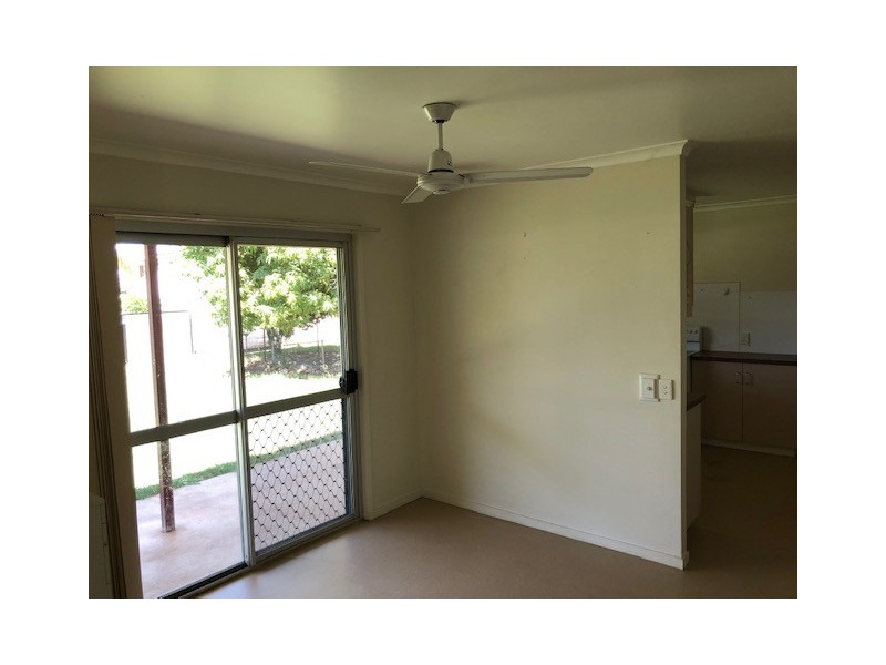 11 Yeates Street, Moranbah QLD 4744