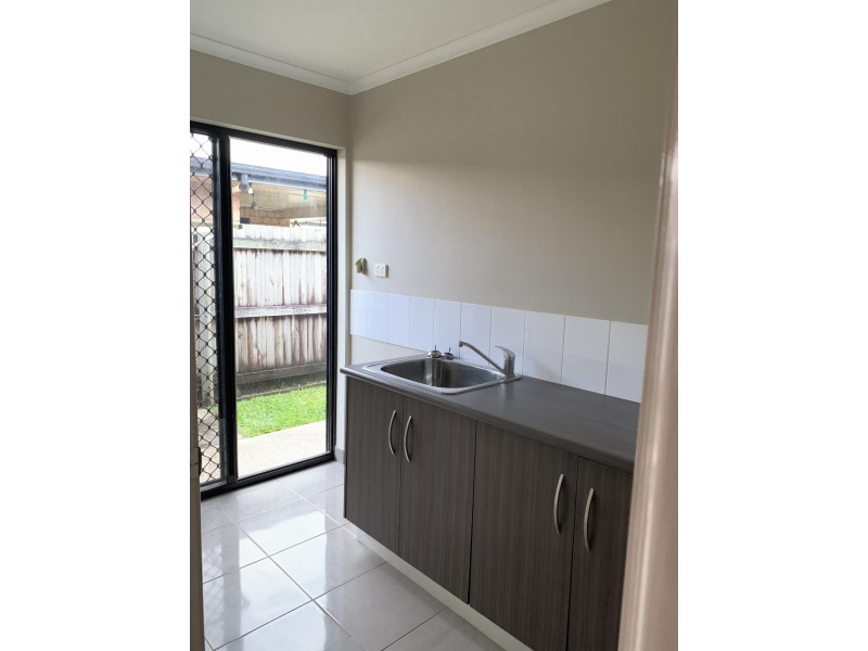 42 Katey Cresent, Mirani QLD 4754