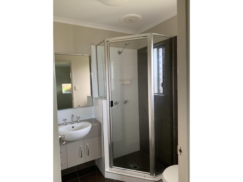 42 Katey Cresent, Mirani QLD 4754