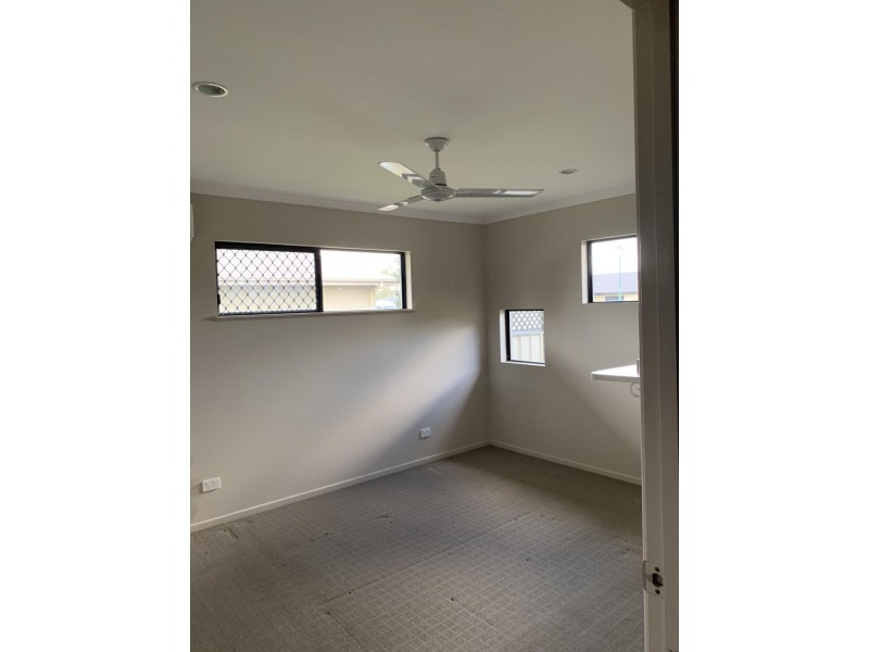 42 Katey Cresent, Mirani QLD 4754