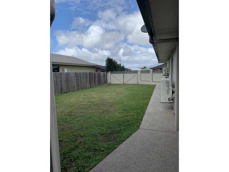 42 Katey Cresent, Mirani QLD 4754