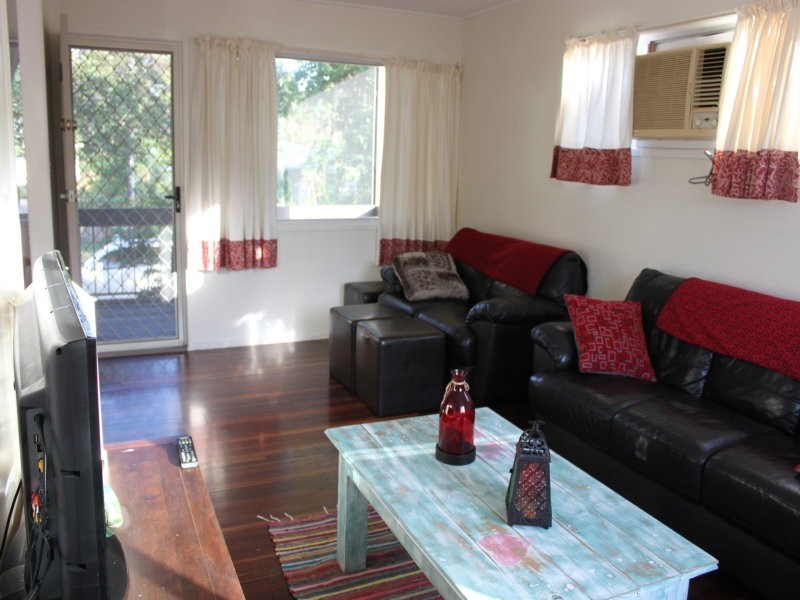 10 Brolga Street, Slade Point QLD 4740