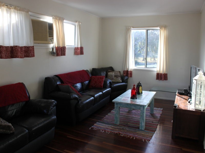 10 Brolga Street, Slade Point QLD 4740