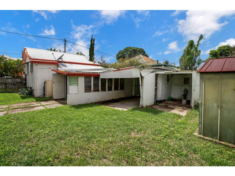 8 Tay Street, South Mackay QLD 4740