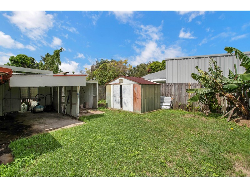8 Tay Street, South Mackay QLD 4740