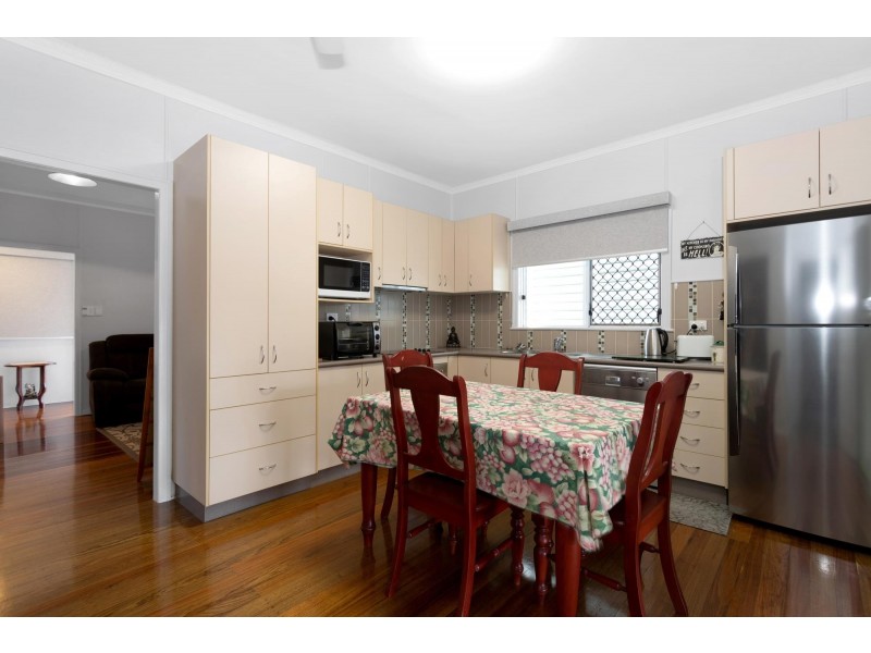 6 Mary Street, West Mackay QLD 4740