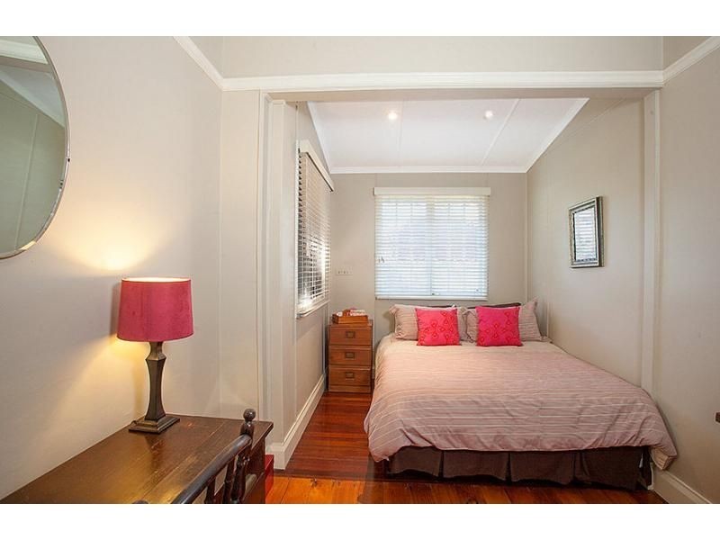 34 Tait Street, West Mackay QLD 4740