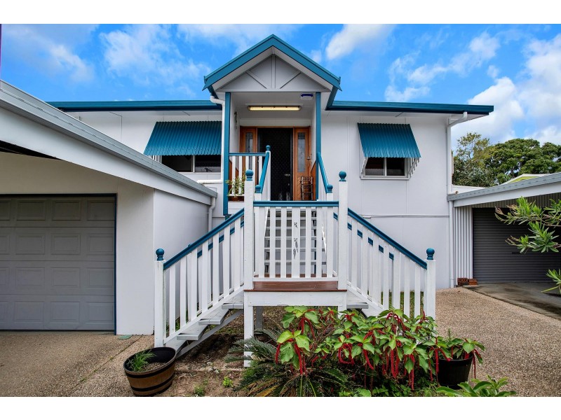 6 Emu Street, Slade Point QLD 4740