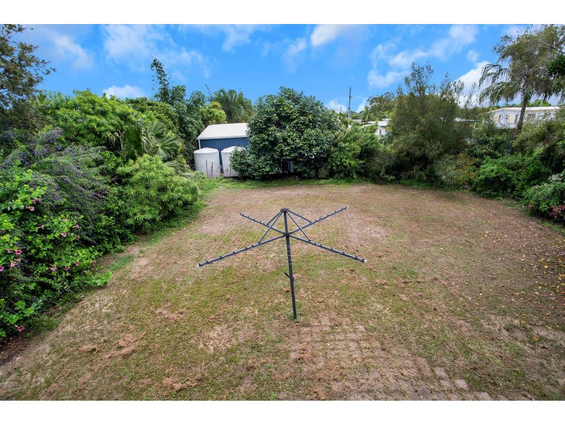 6 Emu Street, Slade Point QLD 4740