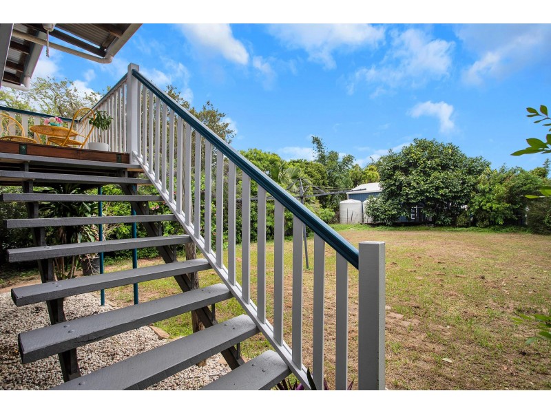 6 Emu Street, Slade Point QLD 4740