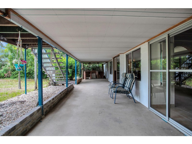 6 Emu Street, Slade Point QLD 4740