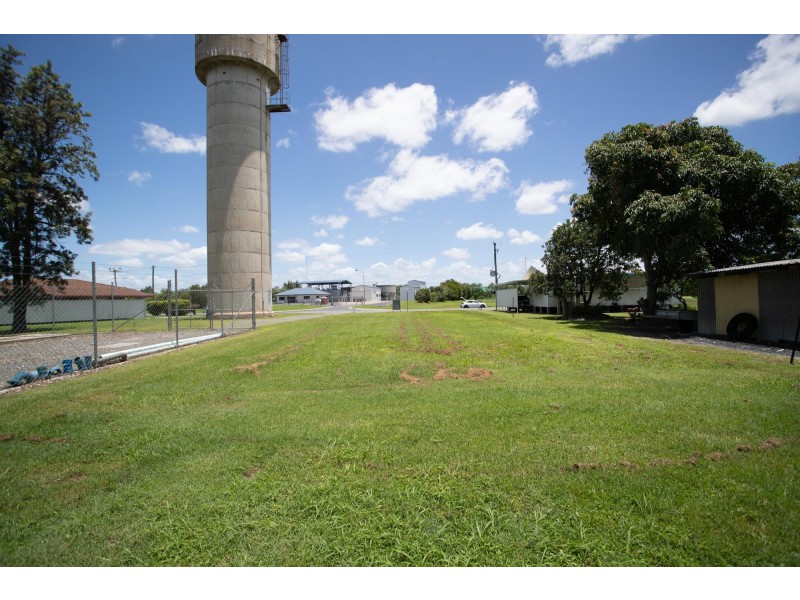 456 Anzac Avenue, Marian QLD 4753