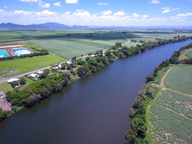 456 Anzac Avenue, Marian QLD 4753