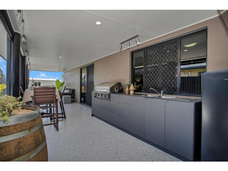 13 Peacock Pl, Marian QLD 4753