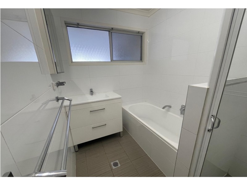 6 Shannon Drive, Moranbah QLD 4744