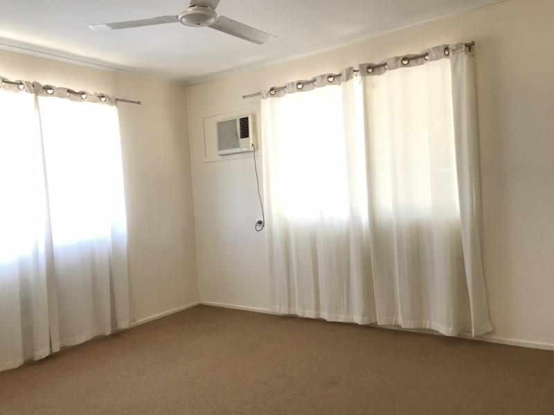 29 Oxley Drive, Moranbah QLD 4744