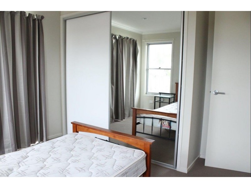 2/7 Hannay St, Moranbah QLD 4744