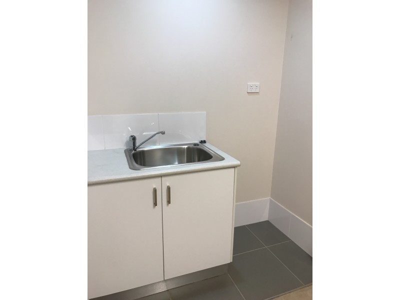 1/19 Oxley Street, Moranbah QLD 4744