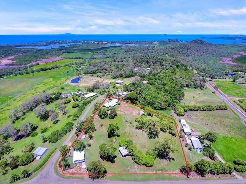 14 Cilla Hill Court, Sarina Beach QLD 4737