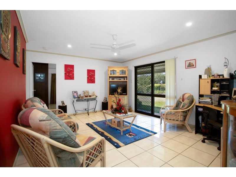 14 Cilla Hill Court, Sarina Beach QLD 4737