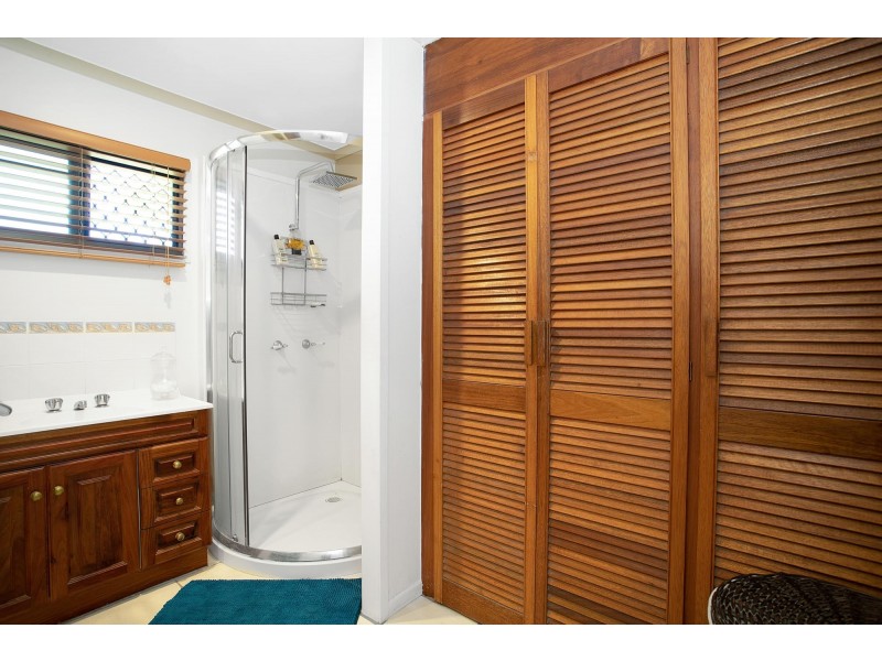 14 Cilla Hill Court, Sarina Beach QLD 4737