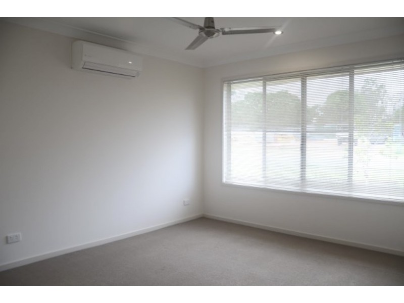 1 Robin Street, Moranbah QLD 4744