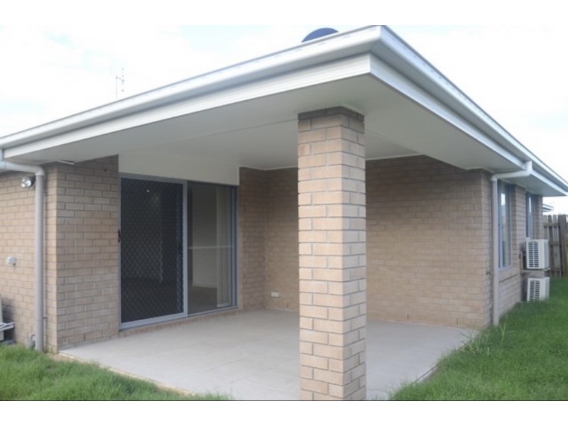 1 Robin Street, Moranbah QLD 4744