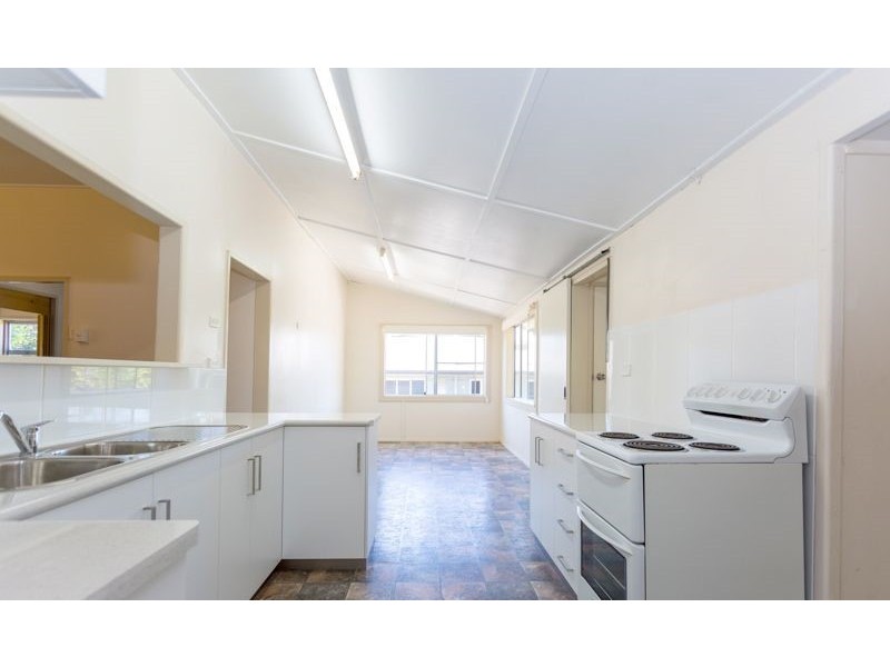 9 Pratt Street, South Mackay QLD 4740