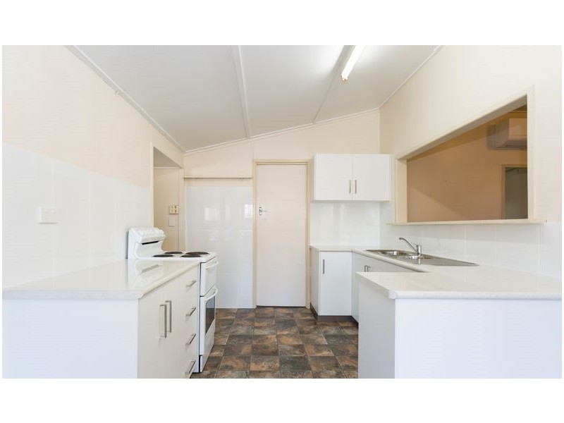 9 Pratt Street, South Mackay QLD 4740