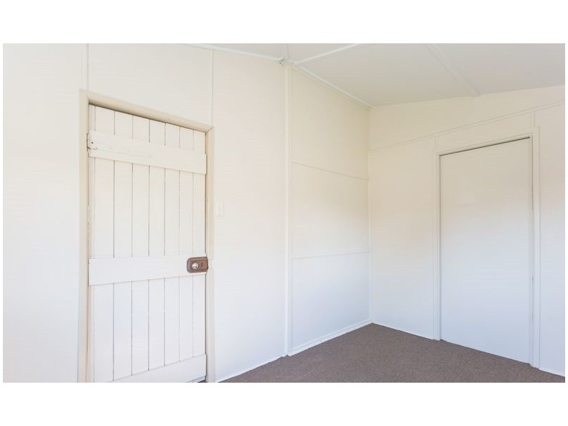 9 Pratt Street, South Mackay QLD 4740