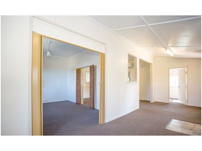 9 Pratt Street, South Mackay QLD 4740