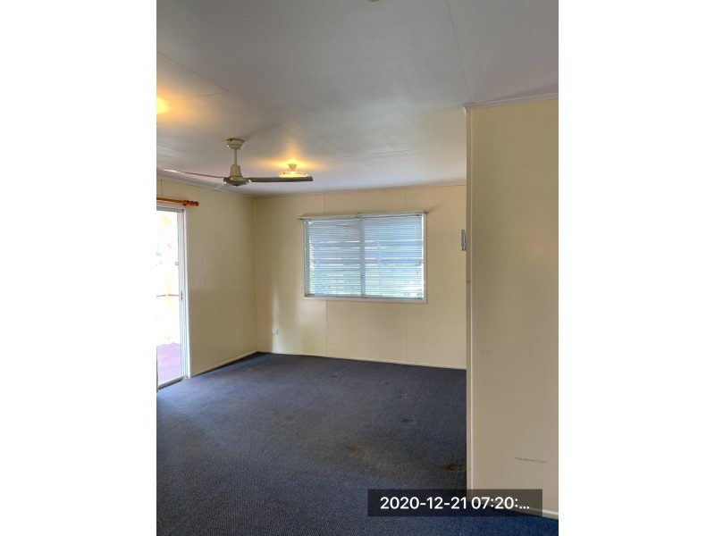 27 Brock Crescent, Dysart QLD 4745