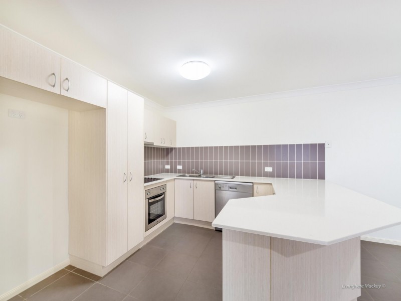 50 Miami Terrace, Blacks Beach QLD 4740