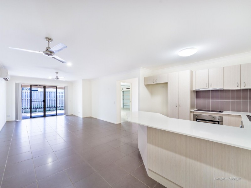 50 Miami Terrace, Blacks Beach QLD 4740