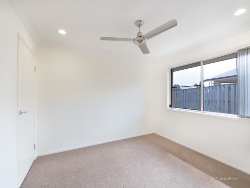 50 Miami Terrace, Blacks Beach QLD 4740