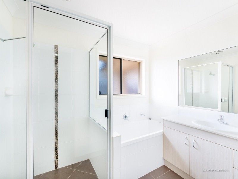 50 Miami Terrace, Blacks Beach QLD 4740