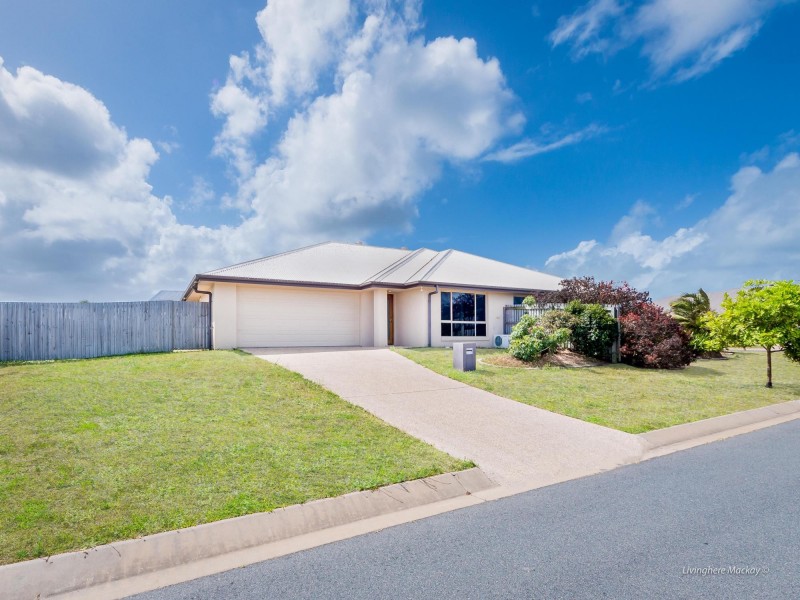 50 Miami Terrace, Blacks Beach QLD 4740