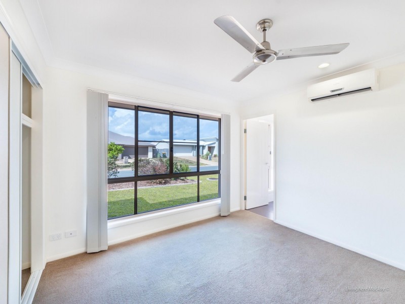 50 Miami Terrace, Blacks Beach QLD 4740