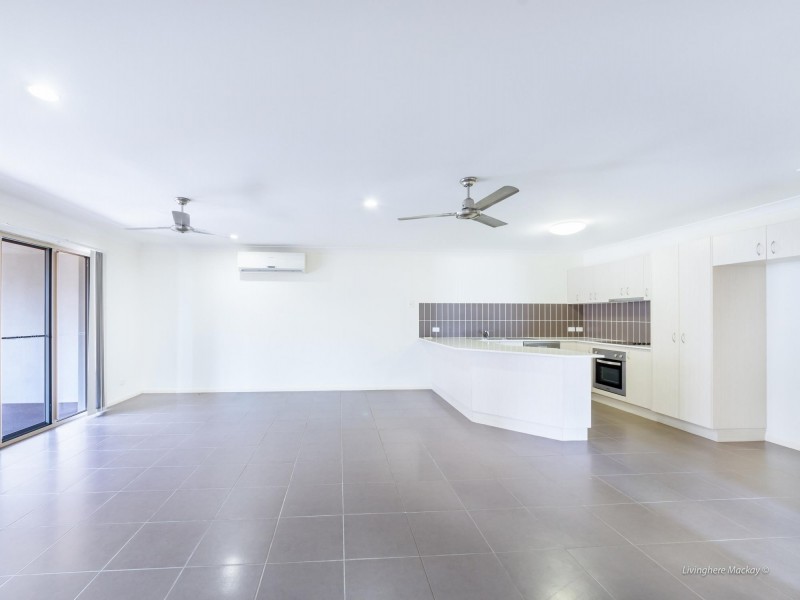50 Miami Terrace, Blacks Beach QLD 4740