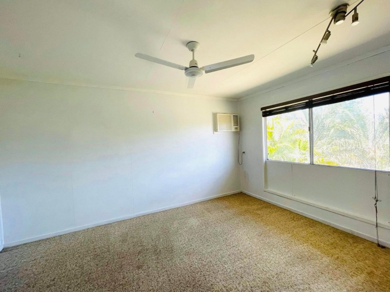 6 Fraser Street, Moranbah QLD 4744