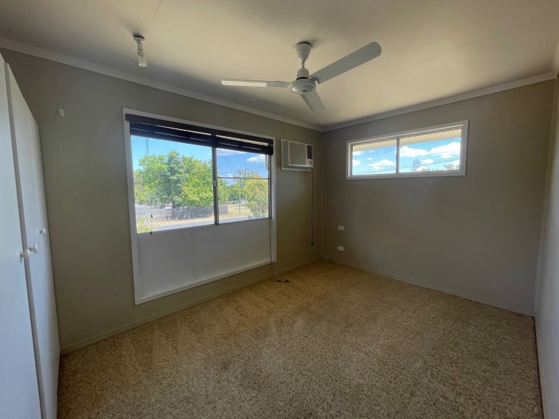 6 Fraser Street, Moranbah QLD 4744