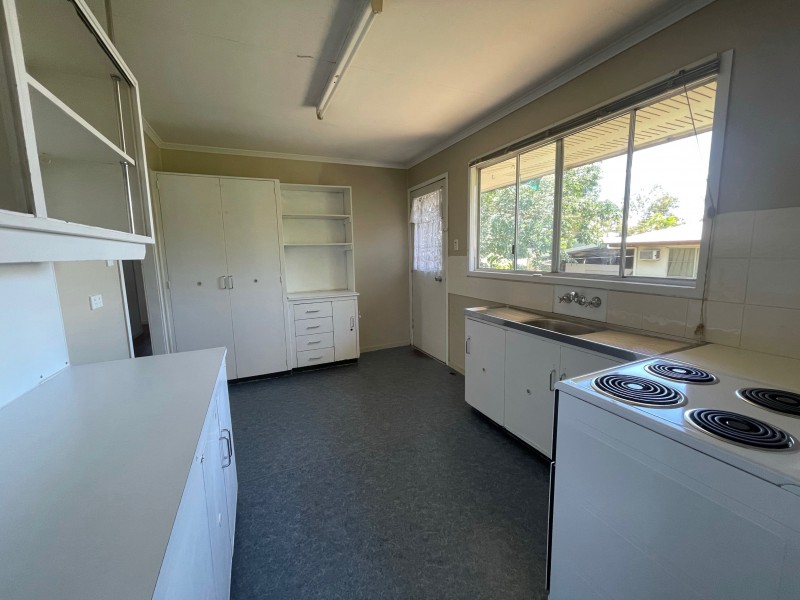 6 Fraser Street, Moranbah QLD 4744